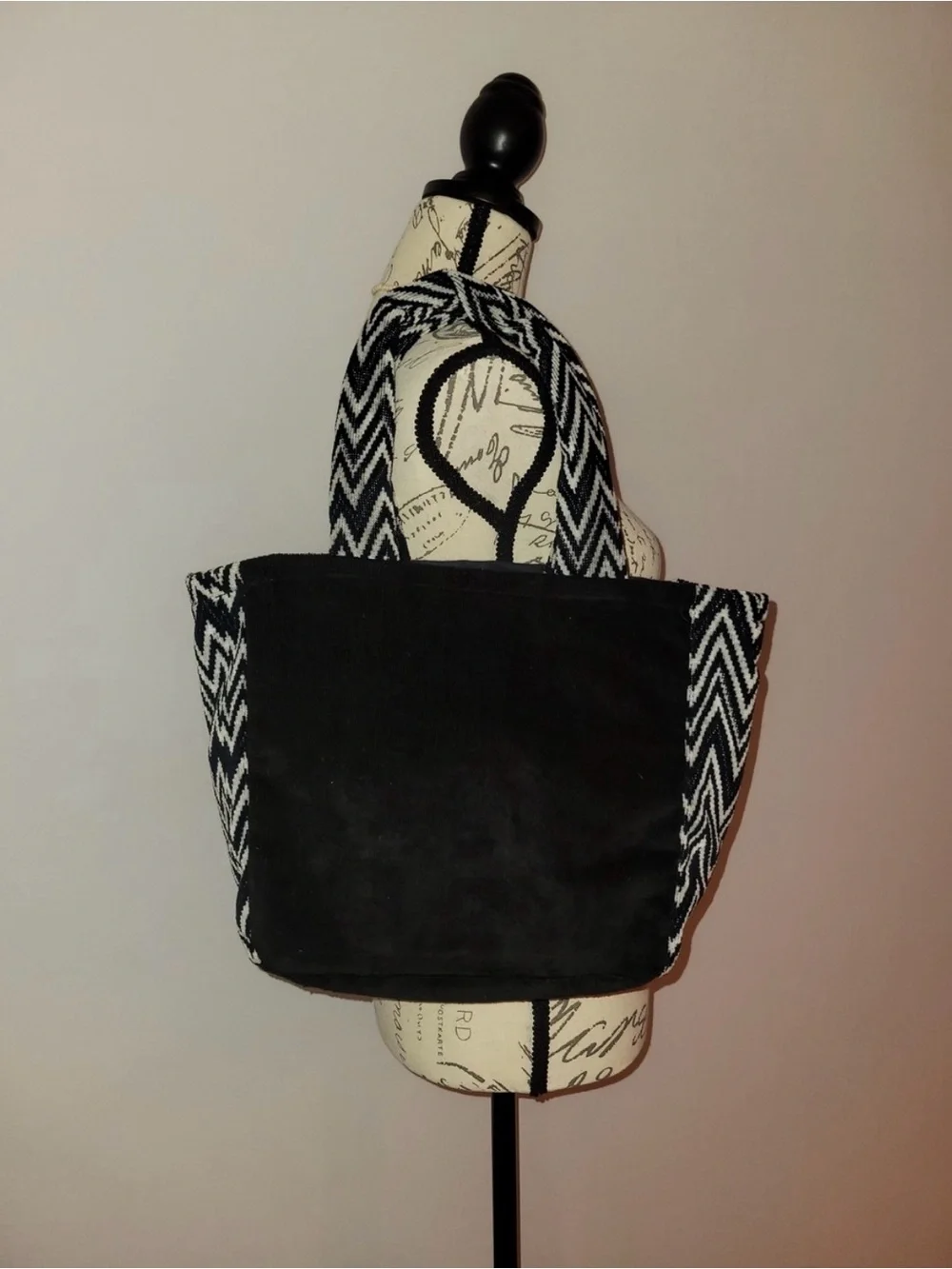 Miami Buy The Bag New Black & White Logo Tote - New